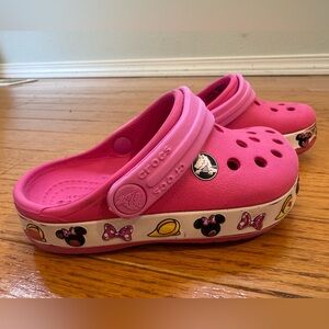 Disney Minnie pink CROCS size 6c toddler